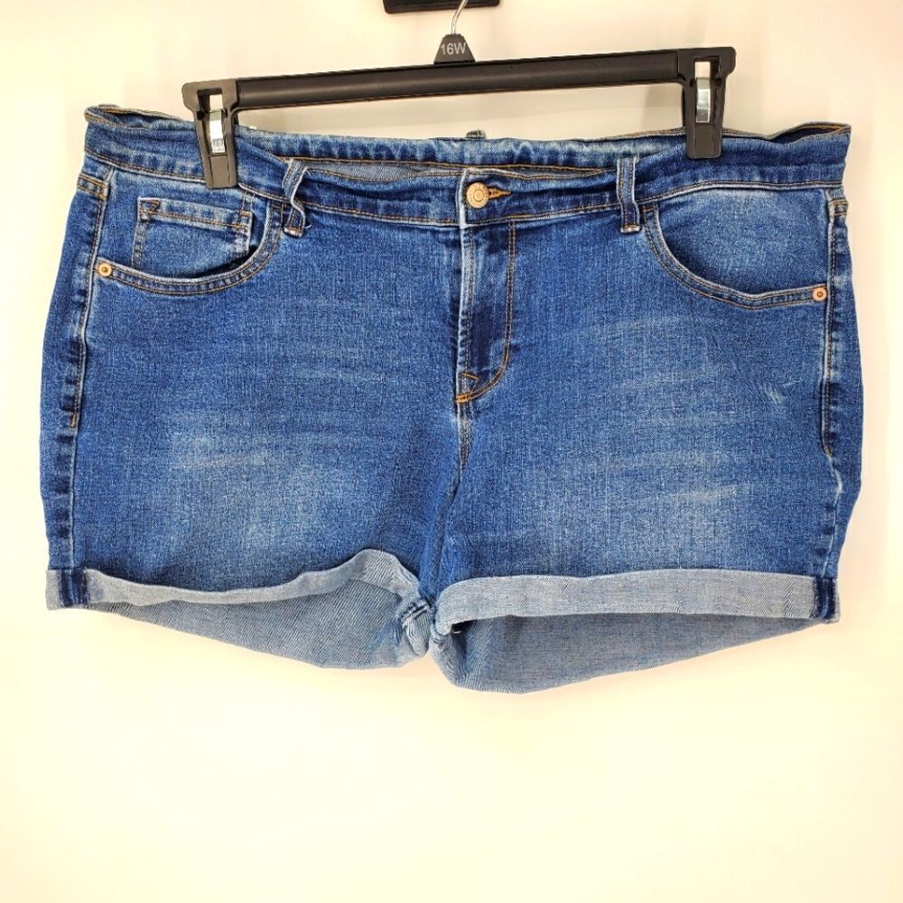 Old Navy Boyfriend Shorts 16 Slim High Waist Rolled Hem Medium Wash 16 Slim